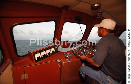 Bateau pilote sur le Canal de Panama. - © Philip Plisson / Plisson La Trinité / AA14228 - Nos reportages photos - Homme