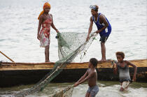 Ifaty - Madagascar. © Philip Plisson / Plisson La Trinité / AA14472 - Nos reportages photos - Pêche à la senne