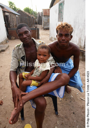 Ifaty - Madagascar. - © Philip Plisson / Plisson La Trinité / AA14523 - Nos reportages photos - Homme