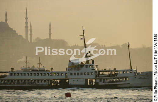 Istanbul - © Philip Plisson / Plisson La Trinité / AA15580 - Nos reportages photos - Bosphore