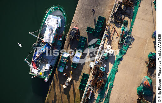 Fishing vessel in Quiberon. - © Philip Plisson / Plisson La Trinité / AA15638 - Photo Galleries - Morbihan