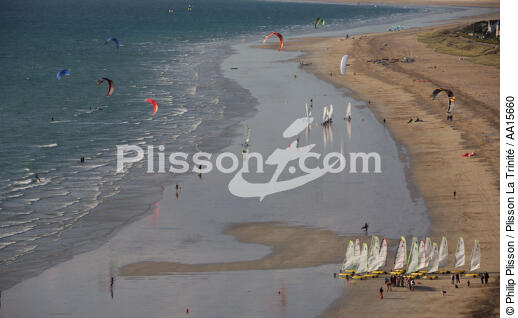 La plage de Penthièvre. - © Philip Plisson / Plisson La Trinité / AA15660 - Nos reportages photos - Sport nautique