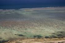 littoral Malgache au nord de Tuléar © Philip Plisson / Plisson La Trinité / AA16174 - Nos reportages photos - Barrière de corail