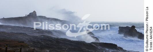 La pointe du Percho à Quiberon - © Guillaume Plisson / Plisson La Trinité / AA16254 - Nos reportages photos - Tempêtes
