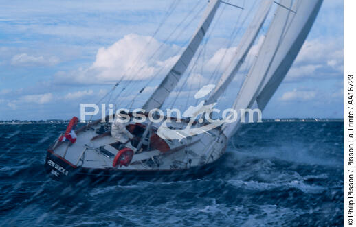 Pen-Duick II - © Philip Plisson / Plisson La Trinité / AA16723 - Nos reportages photos - Course au large
