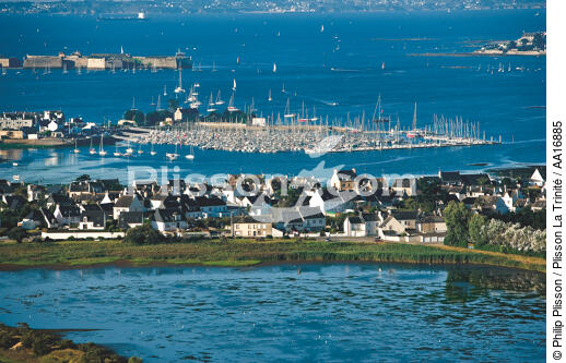 La rade de Lorient. - © Philip Plisson / Plisson La Trinité / AA16885 - Nos reportages photos - Citadelle