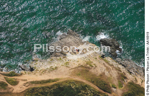 Paysage côtier de la Presqu'île de Rhuys. - © Philip Plisson / Plisson La Trinité / AA16919 - Nos reportages photos - Le Morbihan à tire d'ailes Photos de Philip Plisson