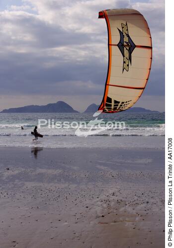 Sur une plage de Vigo - © Philip Plisson / Plisson La Trinité / AA17008 - Nos reportages photos - Cies [îles]