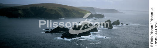 Shetland's End - © Philip Plisson / Plisson La Trinité / AA17256 - Photo Galleries - Great Britain Lighthouses
