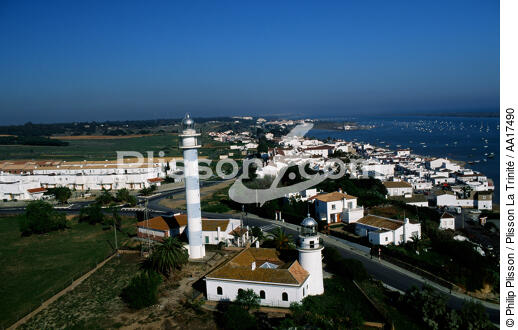 Le phare de El Rompido - © Philip Plisson / Plisson La Trinité / AA17490 - Nos reportages photos - Andalousie