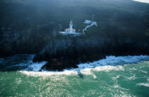 Lighthouse El Pescadore, Spain © Philip Plisson / Plisson La Trinité / AA17531 - Photo Galleries - Cantabria