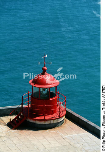 Lighthouse of Nazaré, Estremadure, Portugal - © Philip Plisson / Plisson La Trinité / AA17574 - Photo Galleries - Lantern