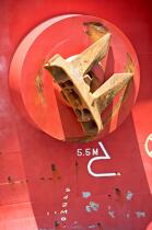 Cargo a quai dans le port de Malaga © Philip Plisson / Plisson La Trinité / AA17676 - Nos reportages photos - Elément d'un bateau