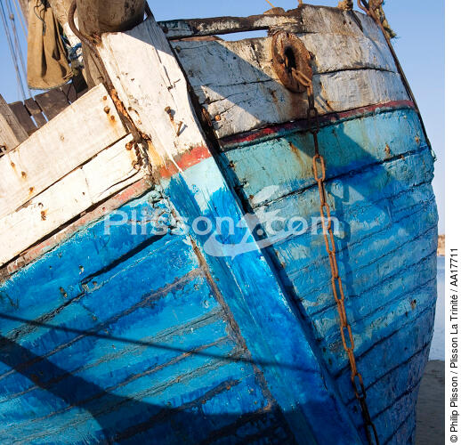 Coque de boutre à Belo sur mer, Madagascar. - © Philip Plisson / Plisson La Trinité / AA17711 - Nos reportages photos - Elément d'un bateau