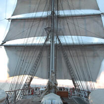 In the mast of Belem. © Philip Plisson / Plisson La Trinité / AA17791 - Photo Galleries - Masts
