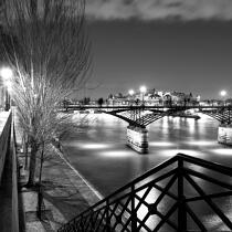 The Pont des Arts in Paris. © Guillaume Plisson / Plisson La Trinité / AA17825 - Photo Galleries - Le pont des arts