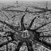 Place de l'étoile à Paris. © Guillaume Plisson / Plisson La Trinité / AA17924 - Photo Galleries - Tour Eiffel