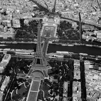 Place de l'étoile à Paris. © Guillaume Plisson / Plisson La Trinité / AA17925 - Photo Galleries - Site of interest [75]