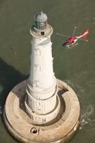 helicopter from Gironde pilotage © Philip Plisson / Plisson La Trinité / AA18045 - Photo Galleries - Lighthouse [33]