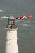 helicopter from Gironde pilotage © Philip Plisson / Plisson La Trinité / AA18046 - Photo Galleries - Air transport