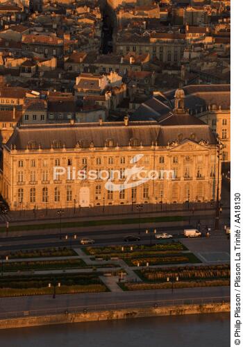 Bordeaux, Gironde - © Philip Plisson / Plisson La Trinité / AA18130 - Nos reportages photos - Gironde