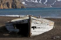 Deception island in Antarctica. © Philip Plisson / Plisson La Trinité / AA18718 - Photo Galleries - Shipwreck
