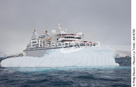 Antarctique. - © Philip Plisson / Plisson La Trinité / AA18790 - Nos reportages photos - Antarctique