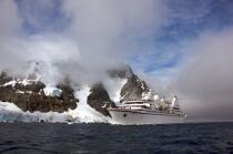 Antarctica. © Philip Plisson / Plisson La Trinité / AA18795 - Photo Galleries - Big Cruises
