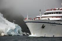 Antarctique. © Philip Plisson / Plisson La Trinité / AA18797 - Nos reportages photos - Passage Lemaire