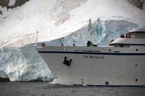 Antarctique. © Philip Plisson / Plisson La Trinité / AA18798 - Nos reportages photos - Glacier