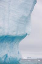 Antarctique. © Philip Plisson / Plisson La Trinité / AA18894 - Nos reportages photos - Iceberg