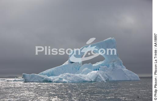 Antarctique. - © Philip Plisson / Plisson La Trinité / AA18897 - Nos reportages photos - Glace