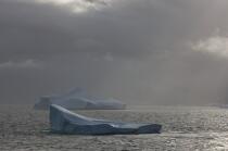 Antarctica. © Philip Plisson / Plisson La Trinité / AA18919 - Photo Galleries - Iceberg