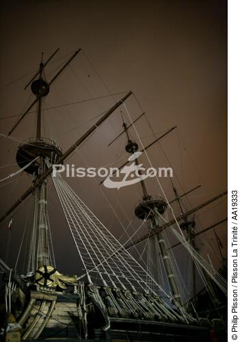 the Neptuna gallion in Genoa harbour - © Philip Plisson / Plisson La Trinité / AA19333 - Photo Galleries - Masts