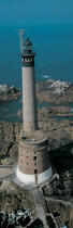 Le phare des roches Douvres en France © Philip Plisson / Plisson La Trinité / AA19669 - Nos reportages photos - Roches Douvres [Les]