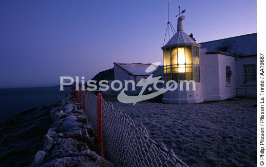 Le phare de Fort Dunree en Irlande - © Philip Plisson / Plisson La Trinité / AA19687 - Nos reportages photos - Irlande