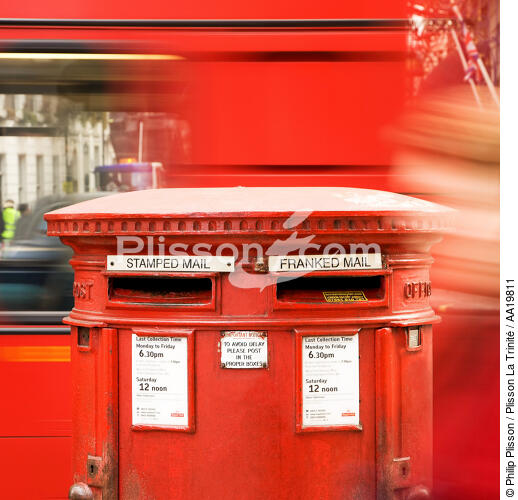 Mail box. - © Philip Plisson / Plisson La Trinité / AA19811 - Photo Galleries - Town [England]