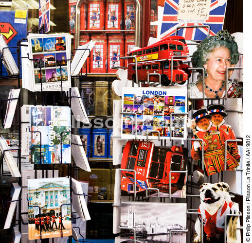 Magasin de souvenirs. - © Philip Plisson / Plisson La Trinité / AA19812 - Nos reportages photos - Londres