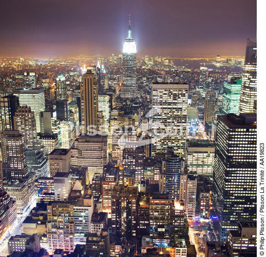 New-York by night. - © Philip Plisson / Plisson La Trinité / AA19823 - Nos reportages photos - New York