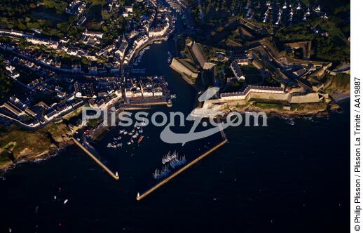 Belle-Ile,vue sur Le Palais et la Citadelle Vauban. - © Philip Plisson / Plisson La Trinité / AA19887 - Nos reportages photos - Palais [Le]