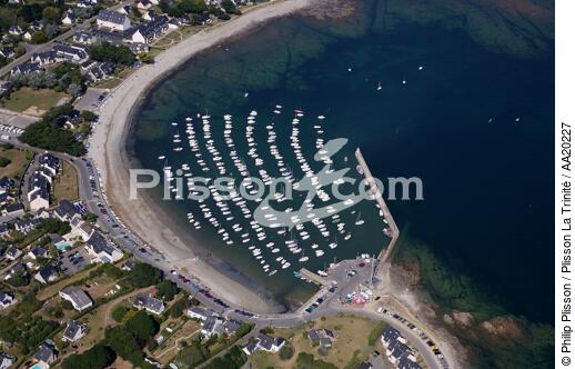 Port de Saint-Jacques. - © Philip Plisson / Plisson La Trinité / AA20227 - Nos reportages photos - Jetée