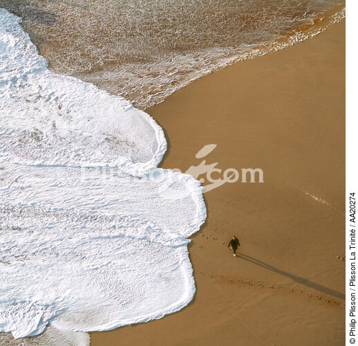 Jeu de vagues sur la plage d'Etel. - © Philip Plisson / Plisson La Trinité / AA20274 - Nos reportages photos - Déco Marine