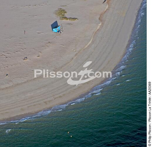 Beach of the Grands Sables, Groix island. - © Philip Plisson / Plisson La Trinité / AA20369 - Photo Galleries - Beach