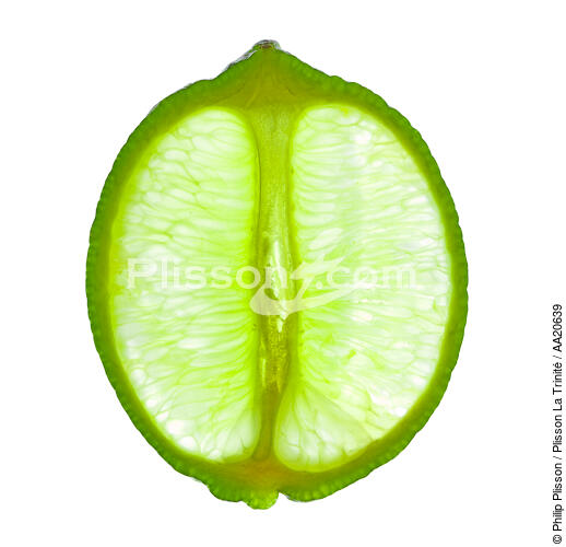 Citrus 3 - © Philip Plisson / Plisson La Trinité / AA20639 - Photo Galleries - Green lemon
