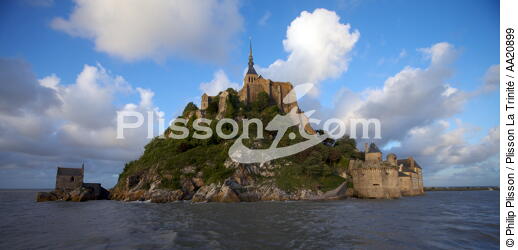 Le Mont-Saint-Michel. - © Philip Plisson / Plisson La Trinité / AA20899 - Nos reportages photos - La Baie du Mont-Saint-Michel et Chausey