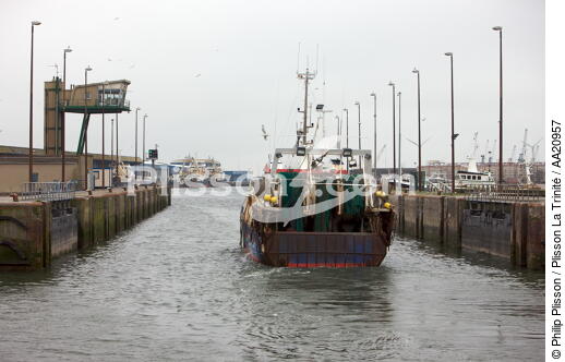 Boulogne. - © Philip Plisson / Plisson La Trinité / AA20957 - Nos reportages photos - De Dunkerque à la Baie de Somme