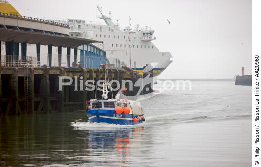 Boulogne. - © Philip Plisson / Plisson La Trinité / AA20960 - Nos reportages photos - De Dunkerque à la Baie de Somme