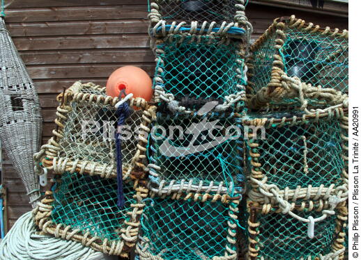 Alderney. - © Philip Plisson / Plisson La Trinité / AA20991 - Photo Galleries - Lobster pot