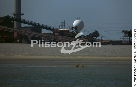 Dunkerque. - © Philip Plisson / Plisson La Trinité / AA21294 - Nos reportages photos - De Dunkerque à la Baie de Somme
