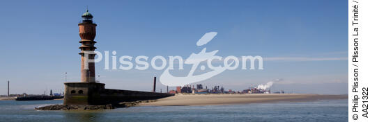 Dunkerque. - © Philip Plisson / Plisson La Trinité / AA21322 - Nos reportages photos - Dunkerque